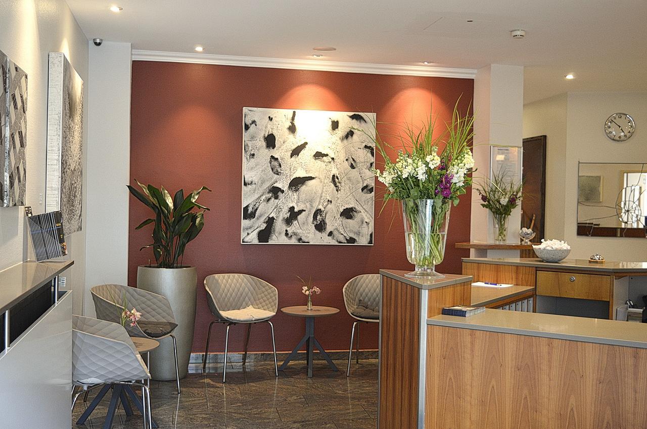 Hotel Astor Und 4*