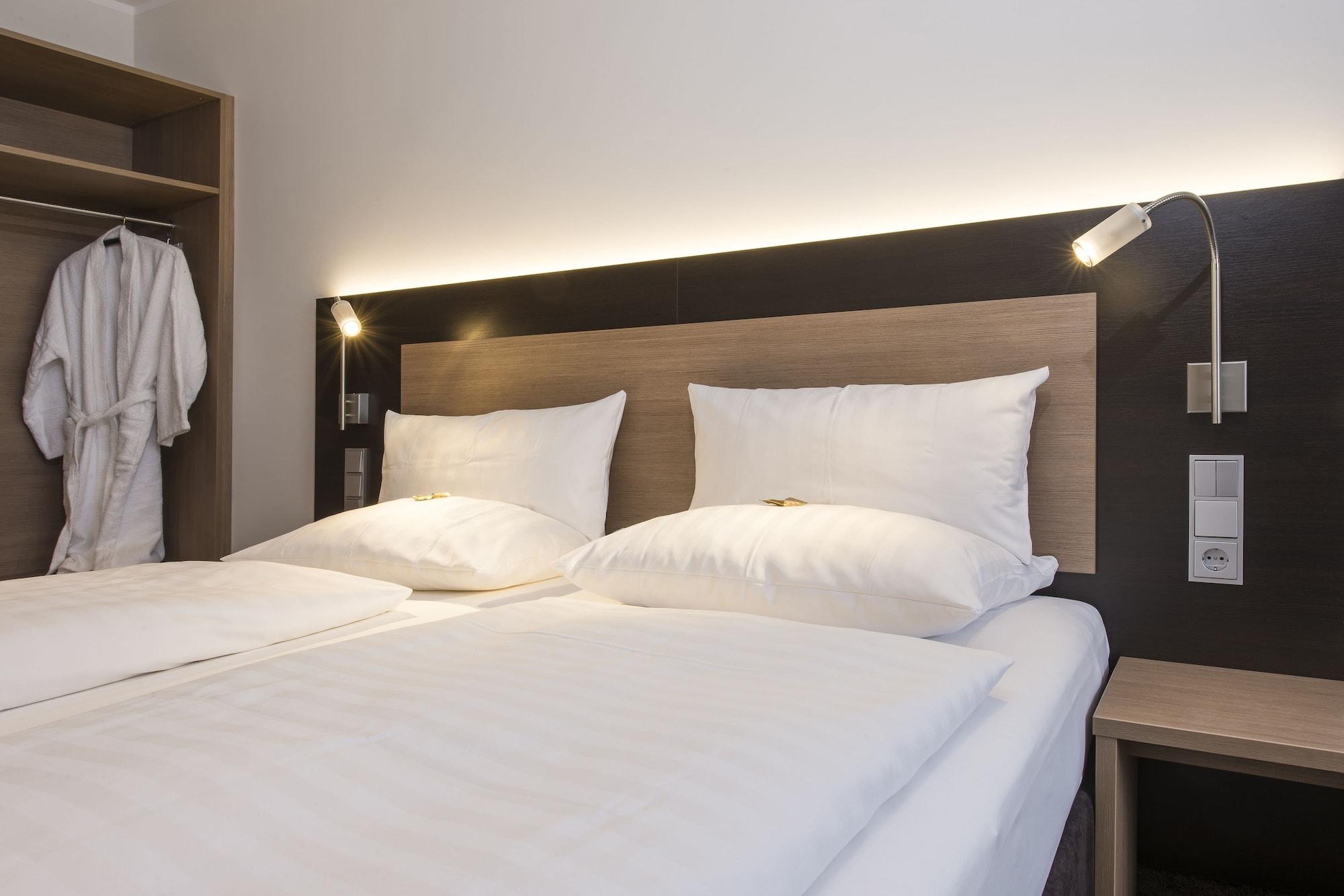 Hotel Astor Und Köln