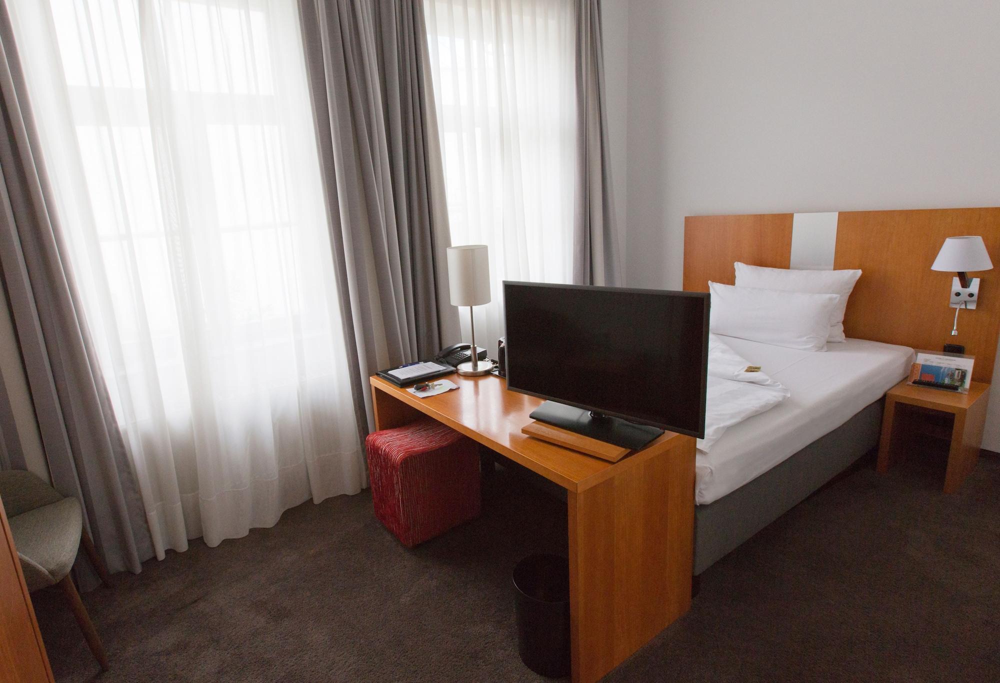 Astor Und 4* Köln