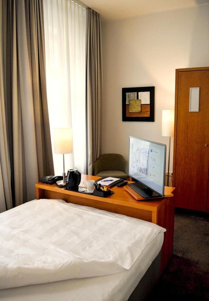 Astor Und Hotel 4*