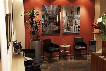 Astor Und 4*