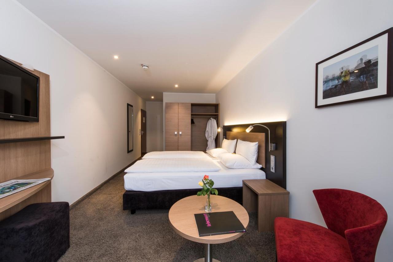 Hotel Astor Und Köln